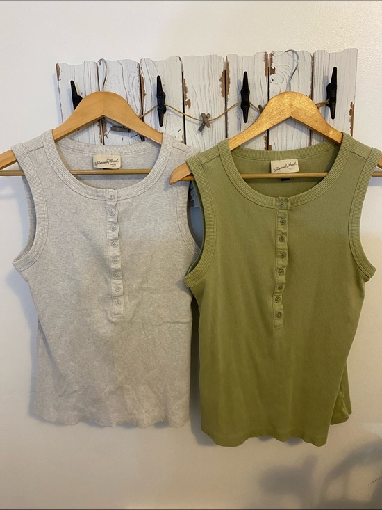 Universal Thread Tops - Ribbed Henley Tank Top - Olive Green and gray universal thread  size XL